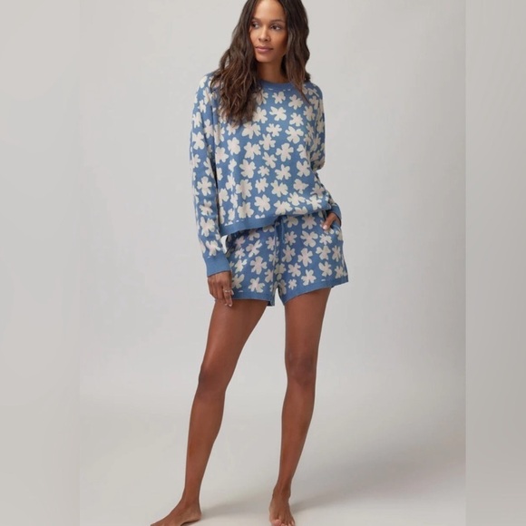 Spiritual Gangster Other - SPIRITUAL GANGSTER SET FLORAL JACQUARD RAGLAN SWEATER SHORT SIZE XS EUC